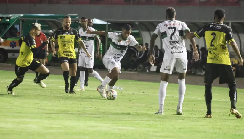 Maringá FC perde para o Cascavel em jogo de ida das quartas de final do Campeonato Paranaense