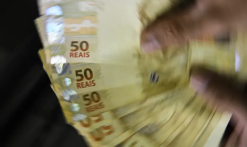 Receita Federal paga lote da malha fina do Imposto de Renda de março nesta terça (31)