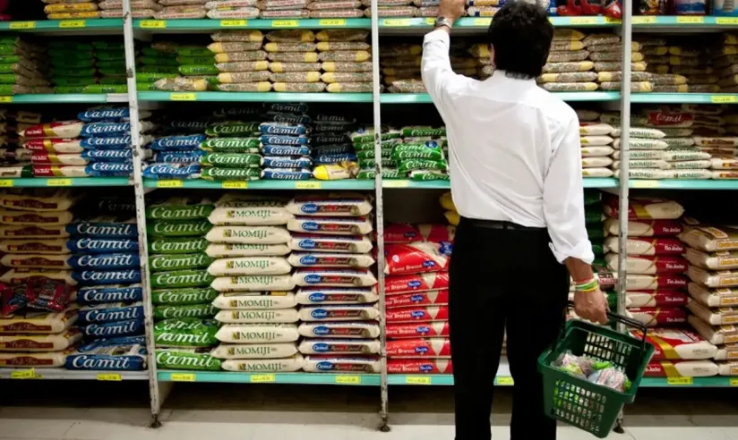 Inflação dos alimentos da cesta básica sobe em todas as capitais brasileiras