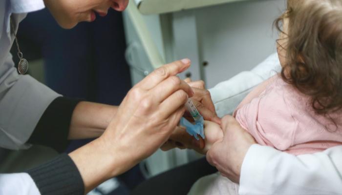 Vacinação contra o sarampo é prorrogada até 30 de outubro no Paraná