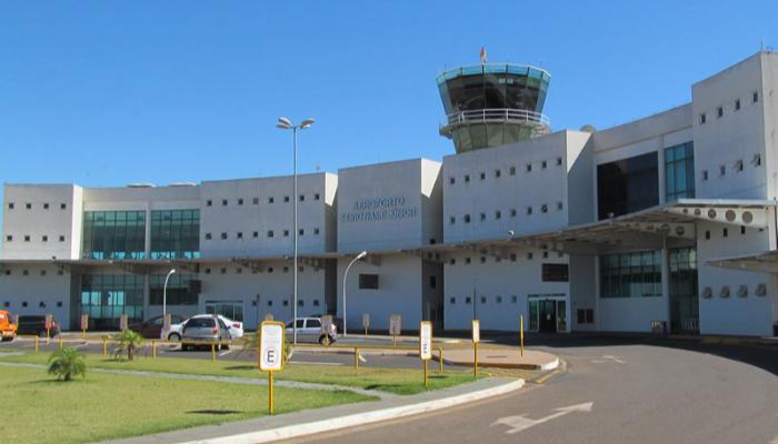Aeroporto de Maringá realiza três voos semanais a partir desta segunda-feira (25)