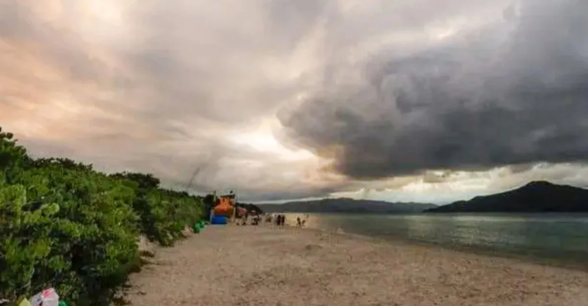 Região Sul do país tem alerta laranja para grandes volumes de chuva e ventos de até 100 km/h