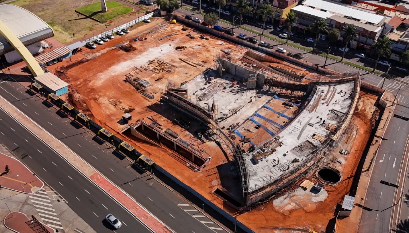Obras do Centro de Eventos Oscar Niemeyer chegam a 30% de execução