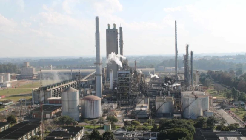 Subsidiária da Petrobras no Paraná abre concurso público com 126 vagas e salários de até R$ 8,2 mil