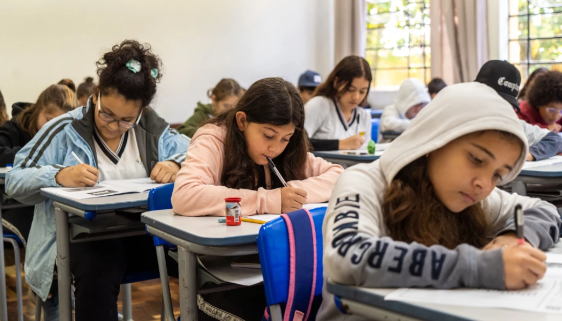 Secretaria de Saúde do Paraná emite orientações para prevenção da gripe nas escolas estaduais Secretaria de Saúde do Paraná emite orientações para prevenção da gripe nas escolas estaduais