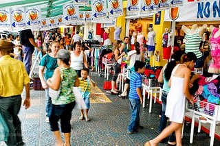 O comércio estará aberto neste domingo durante o Maringá Liquida