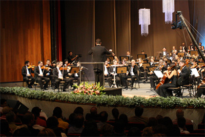 Gravação de DVD lota teatro Calil Haddad