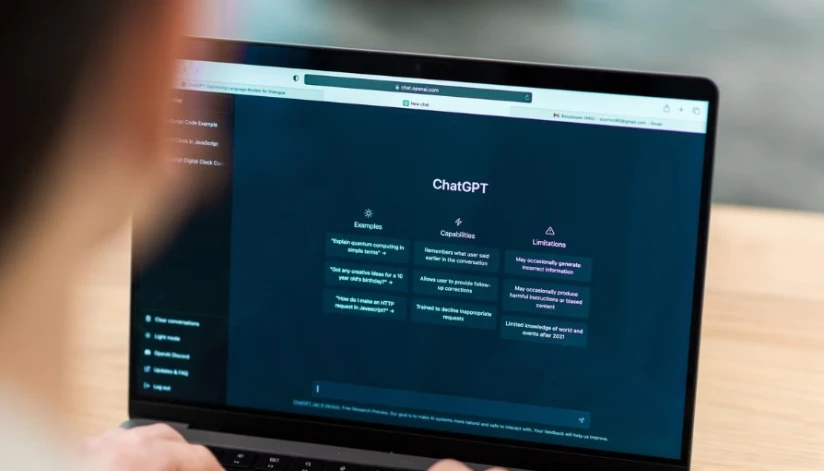 Nos EUA, pessoas mantém relacionamentos de anos com chatbots, mostra reportagem do New York Times