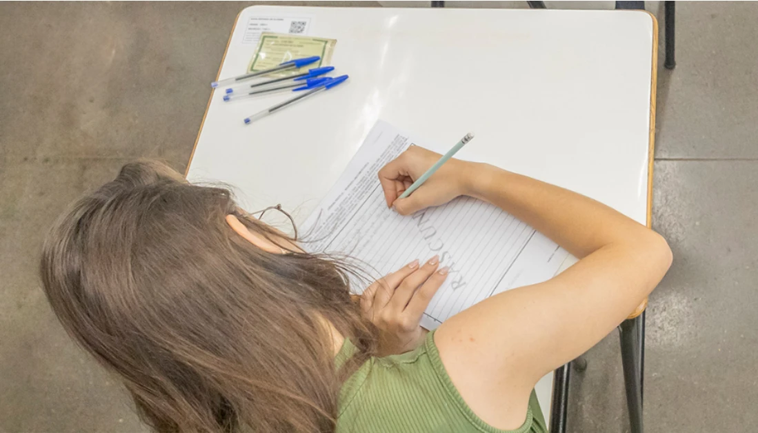 Vestibular de Inverno 2025 da UEM acontece neste domingo (13)