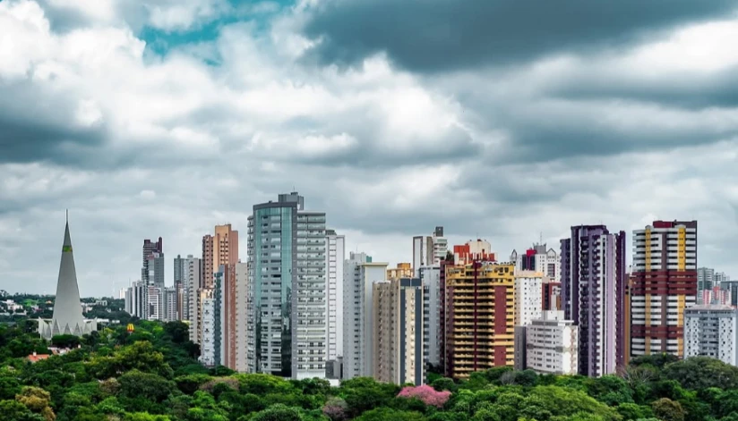Previsão do tempo indica chuva em Maringá nesta segunda (23) e calor de 33ºC; saiba mais