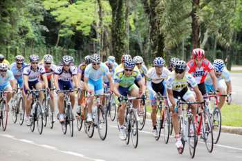 Competição de Ciclismo reúne grandes nomes do esporte em Maringá neste domingo