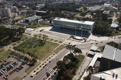 Imóveis no Centro Cívico viram patrimônio histórico do Paraná