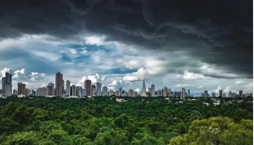 Inmet alerta para riscos de tempestade na região de Maringá