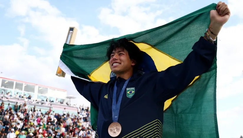 Paranaense Augusto Akio é bronze no Skate Park das Olimpíadas