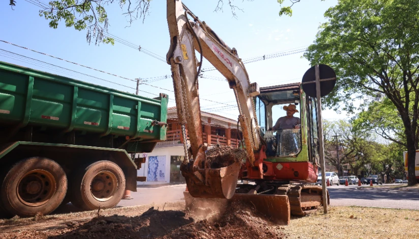 Ciclovias da Avenida Brasil passam por obras de melhorias Ciclovias da Avenida Brasil passam por obras de melhorias