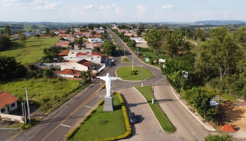 Prefeitura na região norte do Paraná abre concurso com salários de R$ 2 mil a R$ 13,2 mil