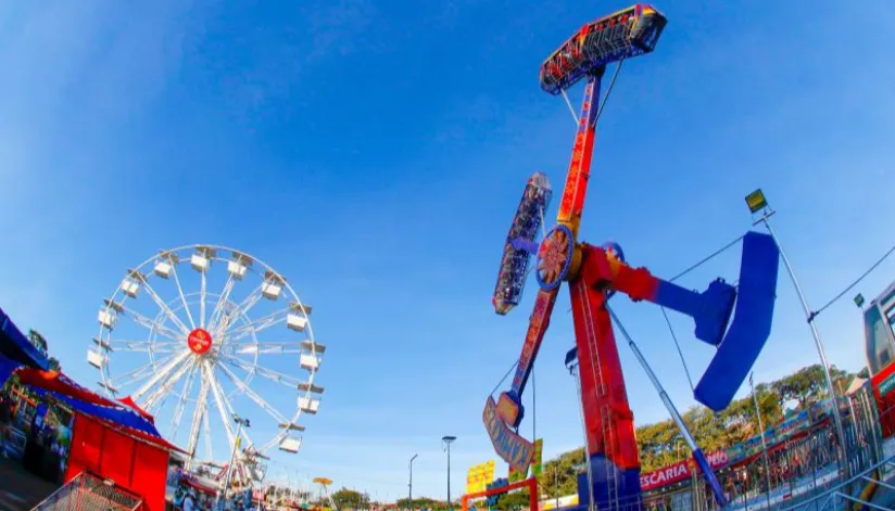 Parque de diversões da Expoingá tem novos brinquedos e opções para diferentes idades; veja valores Parque de diversões da Expoingá tem novos brinquedos e opções para diferentes idades; veja valores
