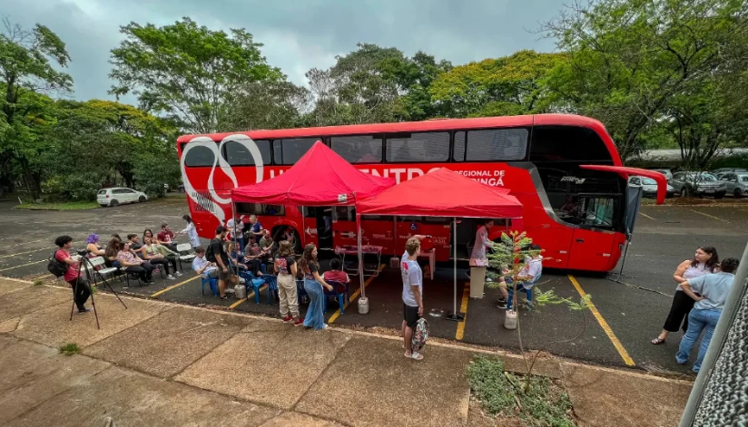 Grupo Maringá de Comunicação promove doação de sangue na praça nesta quinta (17)