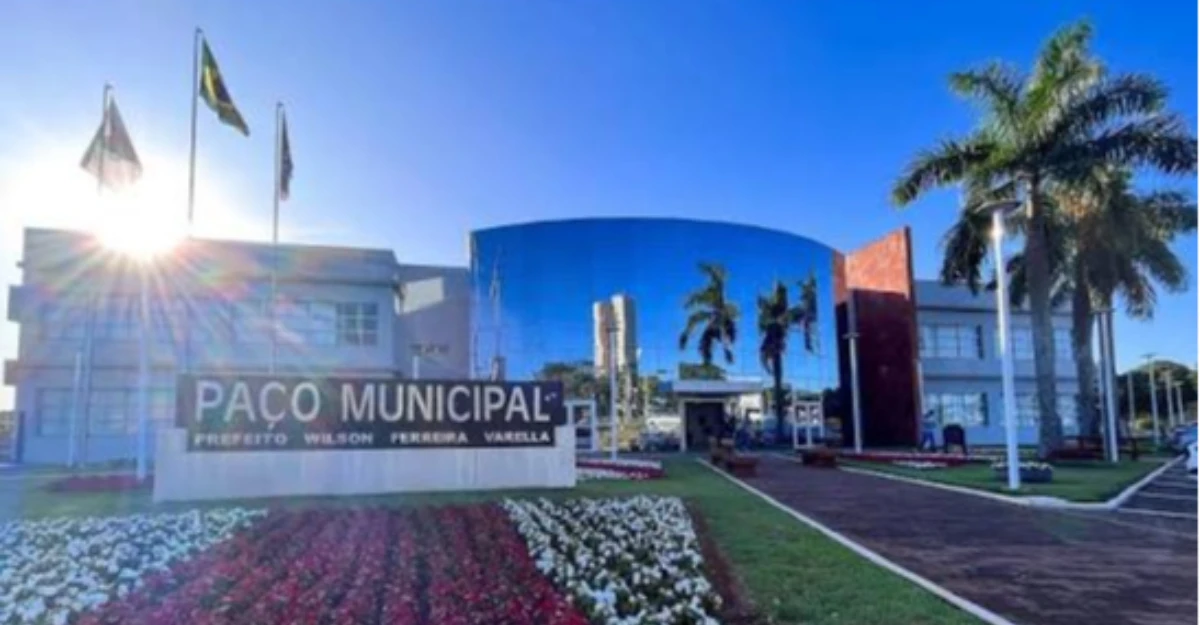 Cianorte abre concurso para todos os níveis de escolaridade e salários de até R$ 13,6 mil