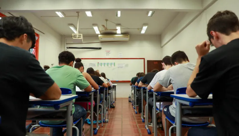 UEM aplica provas do PAS para quase 24 mil estudantes neste domingo (1º)