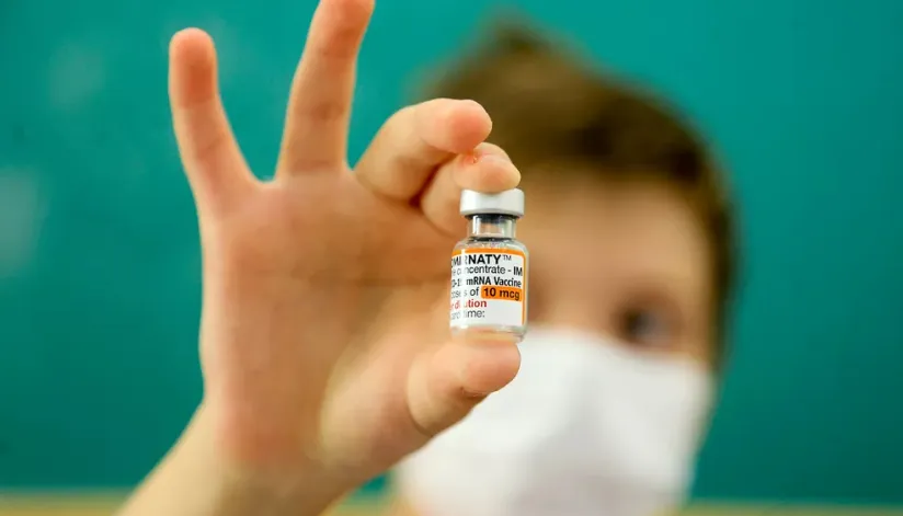 Crianças de 5 a 11 anos poderão se vacinar contra covid-19 neste sábado (28) em Maringá