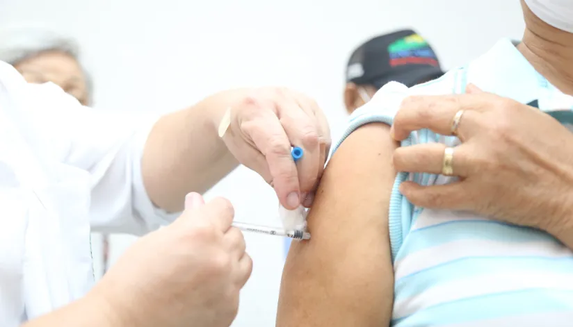 Prefeitura de Maringá amplia vacinação bivalente contra Covid-19 para todos os grupos prioritários
