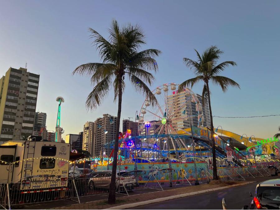 Decorações da Maringá Encantada iluminam o Centro e o Parque do Japão; veja fotos 