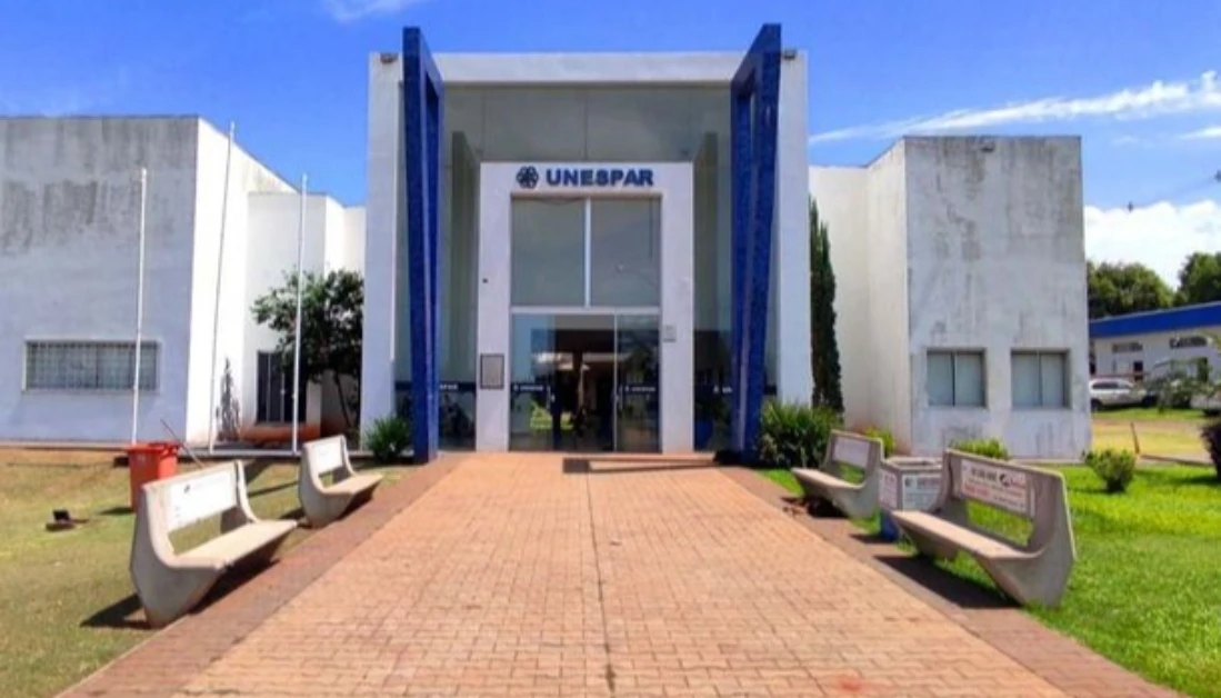 Unespar abre processo seletivo para 22 vagas de Agente Universitário; salários chegam a R$ 7,6 mil Unespar abre processo seletivo para 22 vagas de Agente Universitário; salários chegam a R$ 7,6 mil