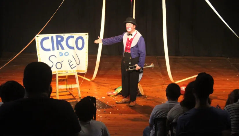 Circo do Só Eu: Zabobrim se apresenta nesta sexta-feira (29) no Espaço Solagasta