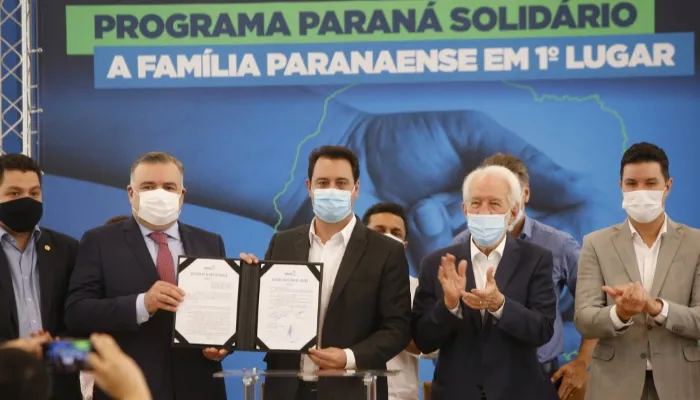 Governo do Paraná lança programa solidário para auxílio em alimentação e despesas