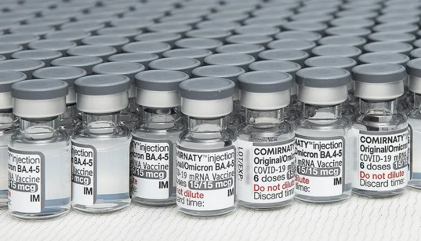 Brasil recebe 1,4 milhões de vacinas bivalentes contra Covid-1