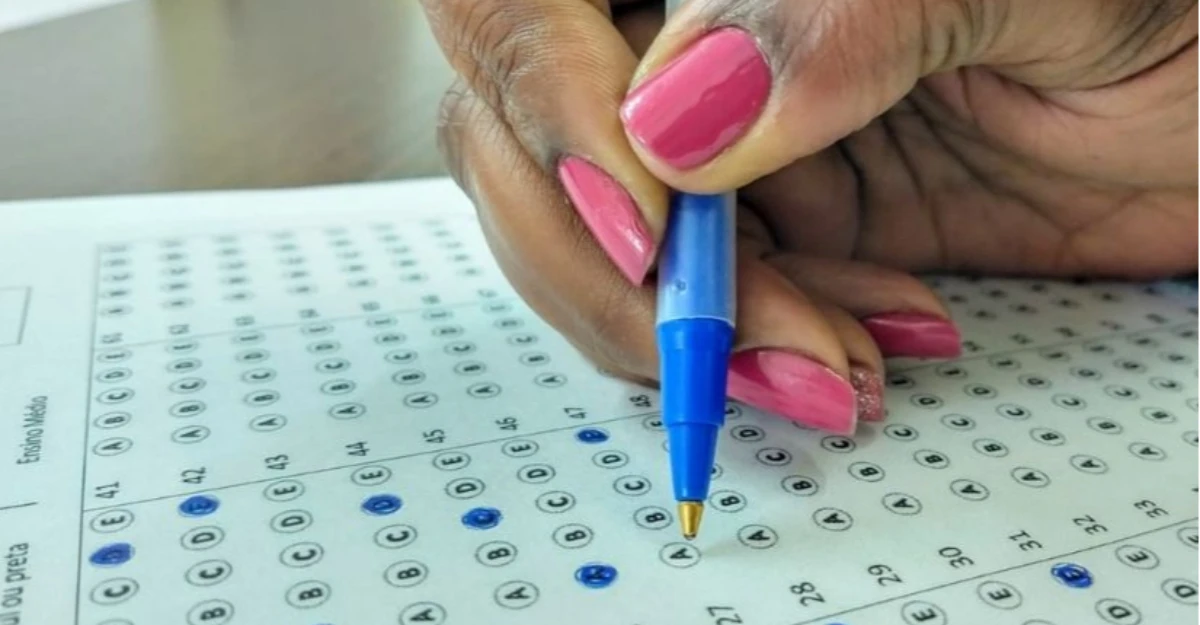 Confira 17 concursos públicos e PSSs com inscrições abertas; salários chegam a R$ 26,8 mil