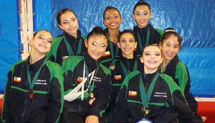 Seleção maringaense de Ginástica Rítmica retorna com troféus e medalhas do campeonato paranaense