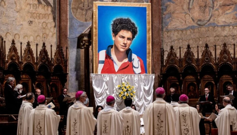 Papa canoniza o 1º santo millennial, Carlos Acutis, conhecido como ‘Influencer de Deus’