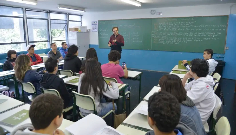Piso do magistério é reajustado e sobe para R$ 5,1 mil em 2026