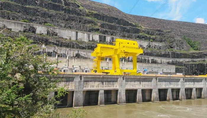 Hidrelétricas usam água de reservatórios para amenizar efeito da seca nos rios