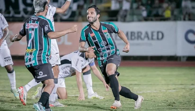 Maringá FC vence a Inter de Limeira, por 1 a 0, em partida realizada neste domingo (9)