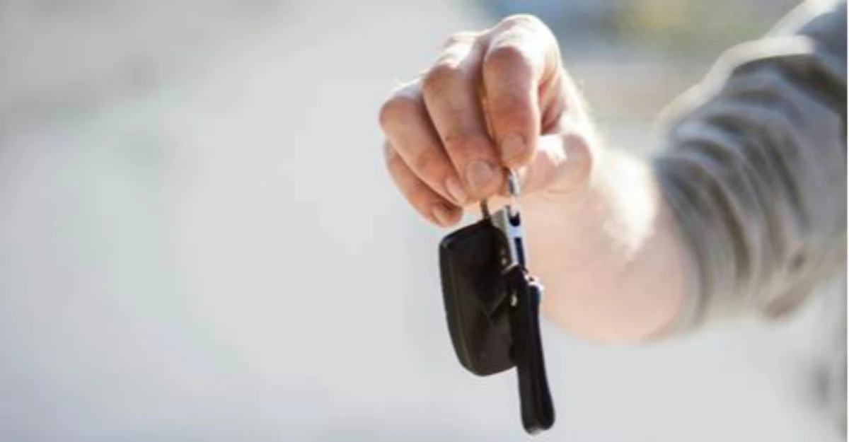 Golpes nas compras de carros usados crescem no Brasil; saiba como não cair em fraudes