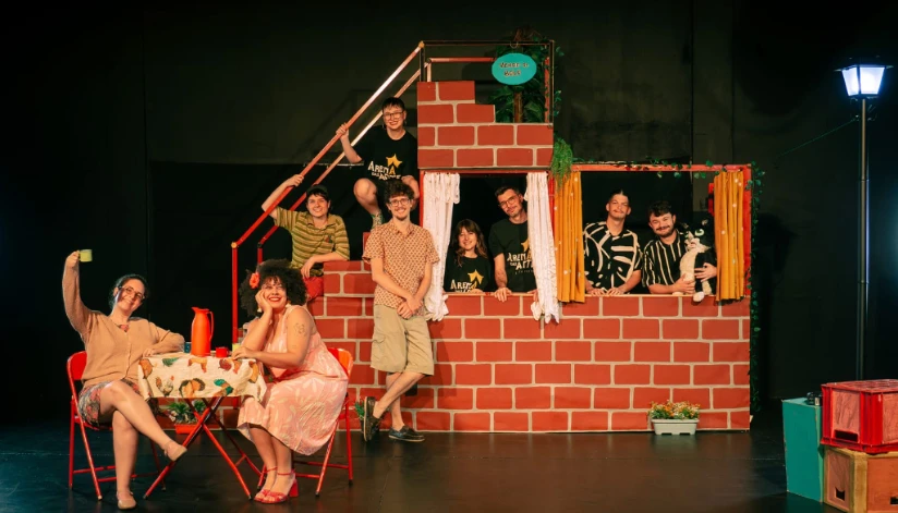 Peça de teatro sobre cooperativismo circula por Maringá e região Peça de teatro sobre cooperativismo circula por Maringá e região
