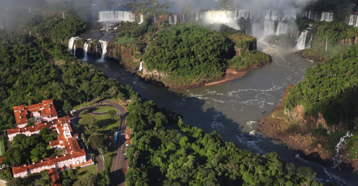 Melhor destino de Ecoturismo e melhor hotel de luxo do Brasil ficam no Paraná, de acordo com Estadão