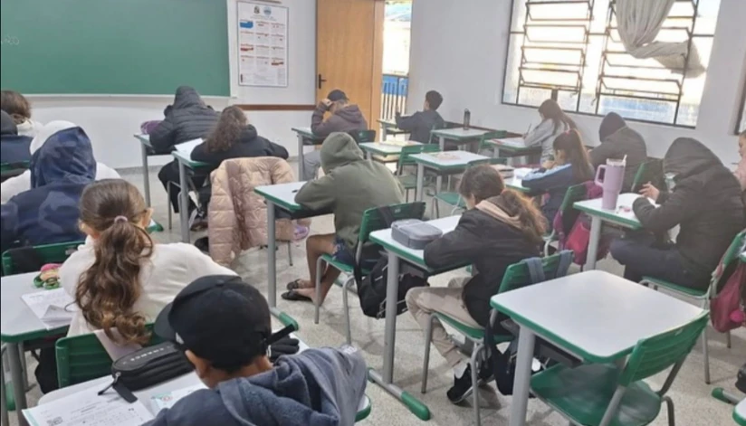 Prefeitura de Sarandi abre concurso público para professores com salários de até R$ 5 mil Prefeitura de Sarandi abre concurso público para professores com salários de até R$ 5 mil