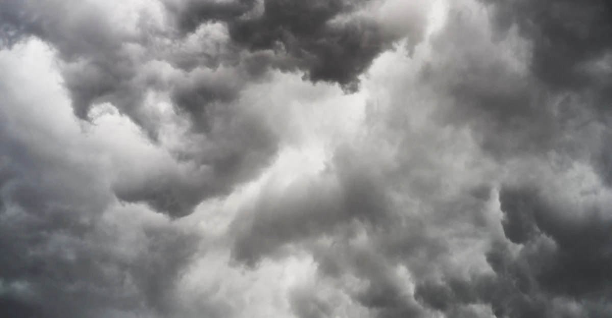 Frente fria traz chuva e mínima de 12ºC para Maringá neste final de semana