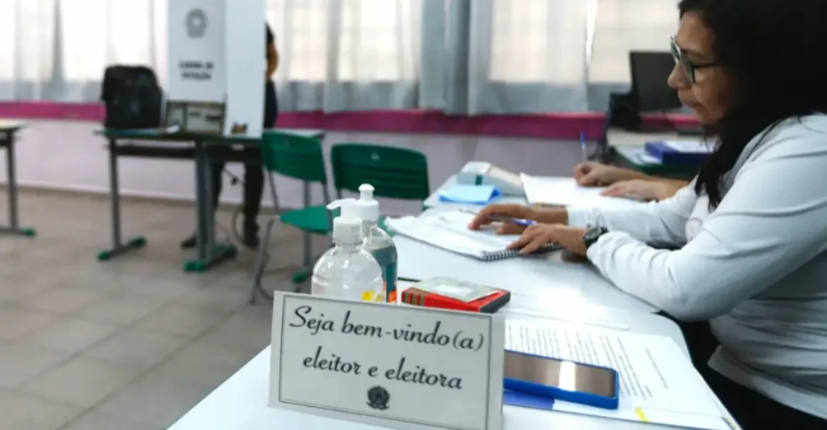 Campanha do TSE convida eleitor a se inscrever para atuar como mesário voluntário