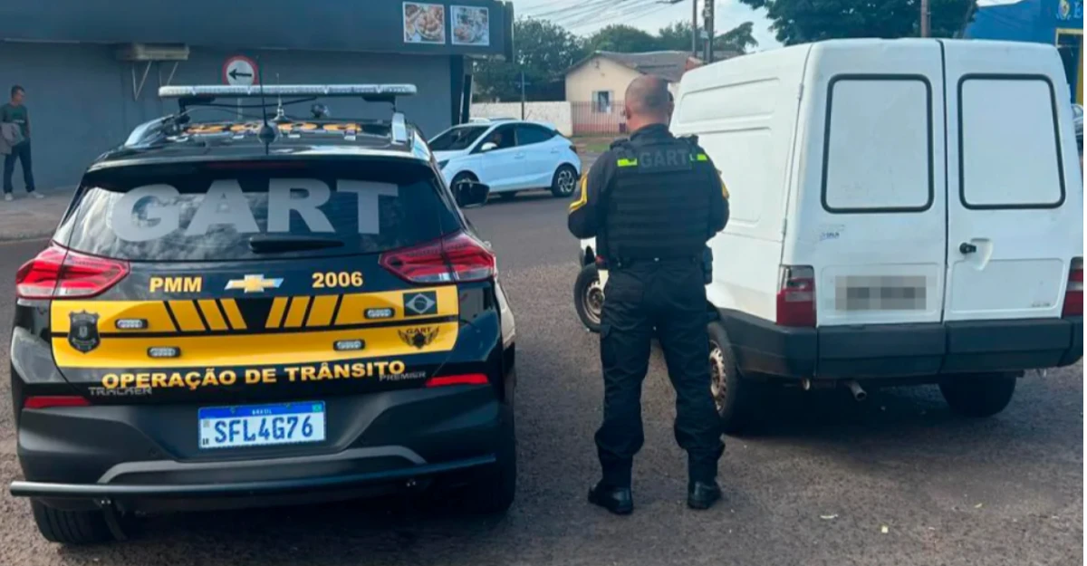Carro com maior número de multas aplicadas em Maringá é apreendido