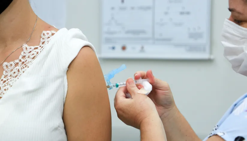 Imunossuprimidos com mais de 18 anos já podem receber a 5ª dose da vacina contra covid-19
