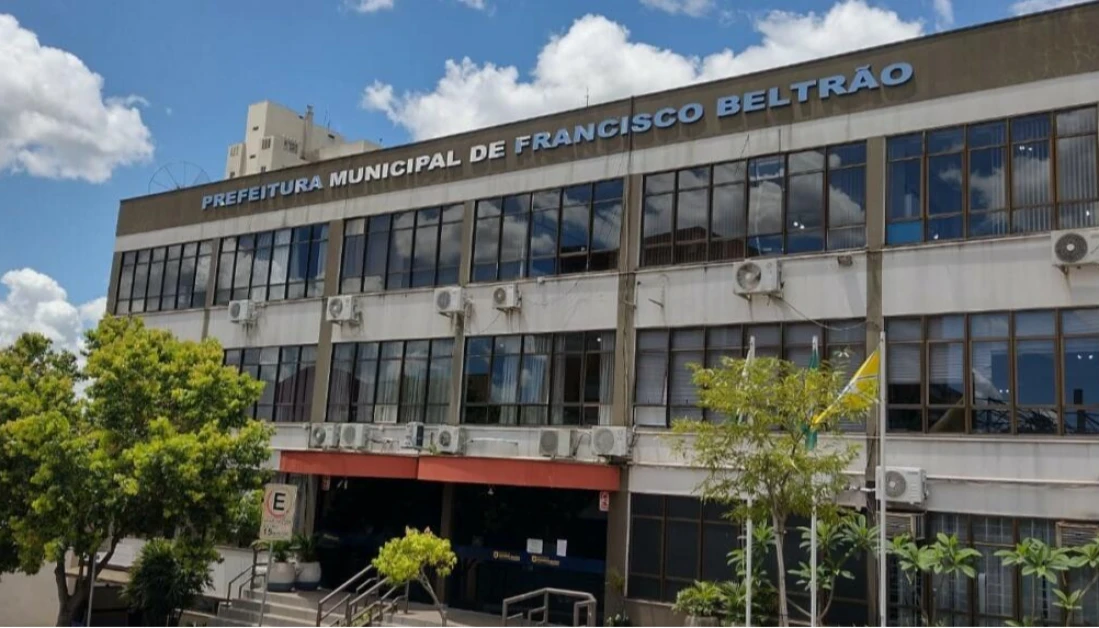 Prefeitura de Francisco Beltrão abre concurso com mais de 270 vagas e salários de até R$ 17,5 mil Prefeitura de Francisco Beltrão abre concurso com mais de 270 vagas e salários de até R$ 17,5 mil
