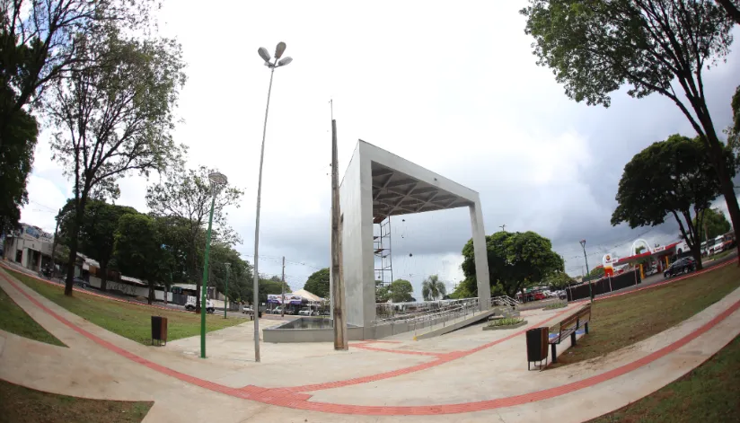 Praça Ivaí é reinaugurada nesta terça-feira (7) após obra com investimento de R$ 1,064 milhão
