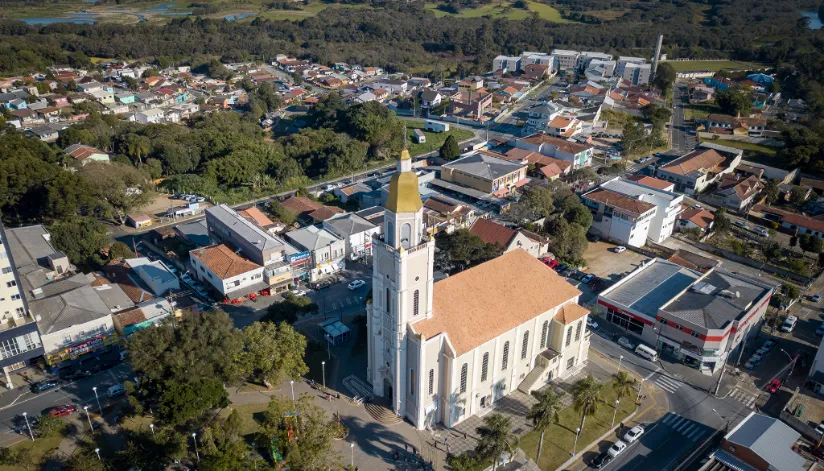 Prefeitura de Araucária abre inscrições para concurso público com salários de até R$ 7,1 mil