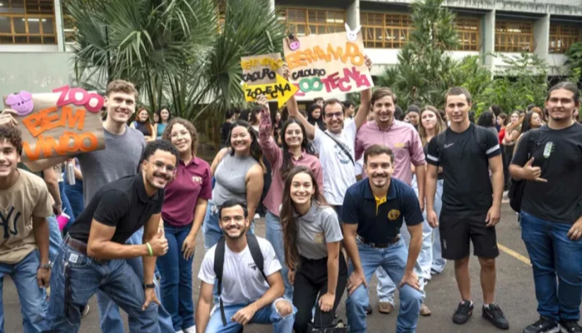 UEM promove três dias de calourada com atrações culturais; confira