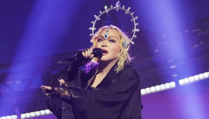 Azul vai disponibilizar voos extras partindo de Maringá para o show gratuito da Madonna; entenda